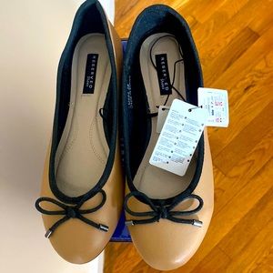 Brand new, ladies ballerinas shoes.  Very soft and comfortable